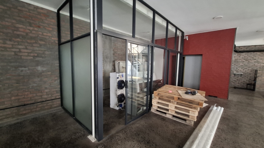 To Let commercial Property for Rent in Salt River Western Cape